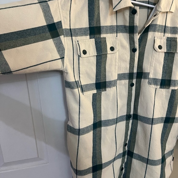 Vans Women's Hal Plaid Shacket Top - Picture 5 of 7
